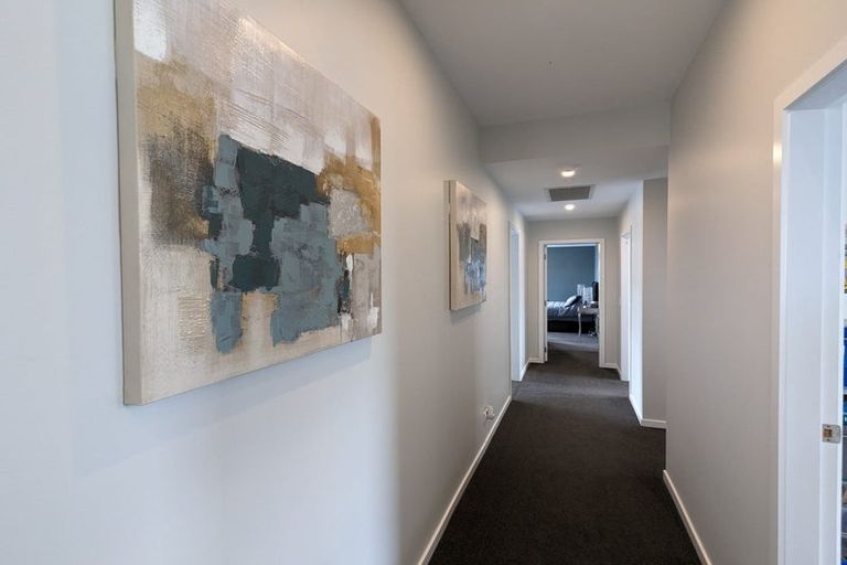 Photo of property in 29 Pacific View, Whitby, Porirua, 5024