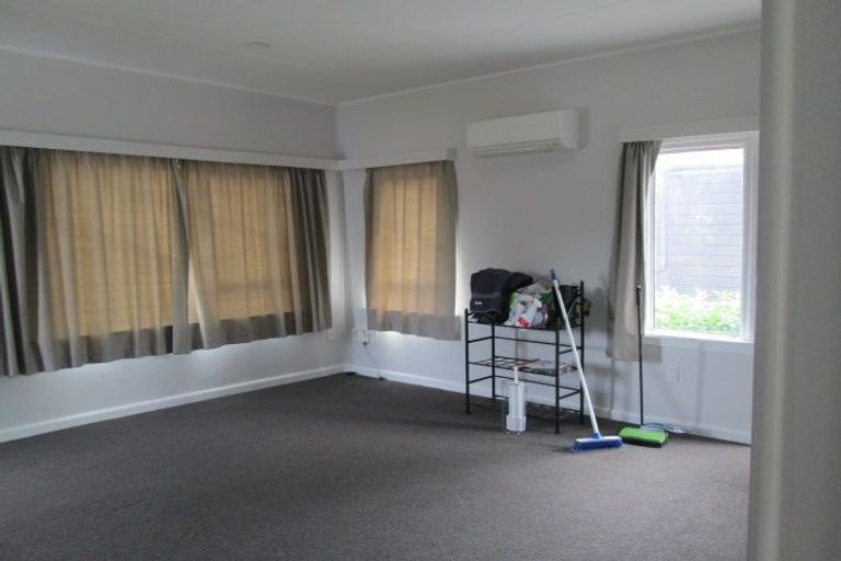 Photo of property in 67 Marine Parade, Paraparaumu Beach, Paraparaumu, 5032