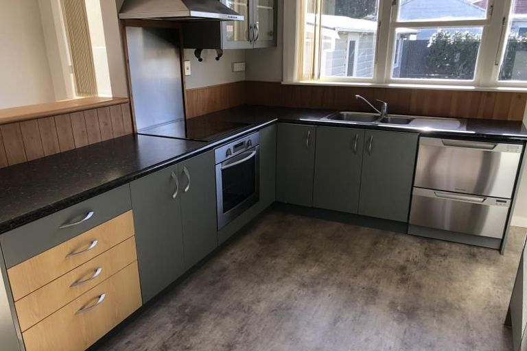 Photo of property in 13 Montague Street, Alicetown, Lower Hutt, 5010