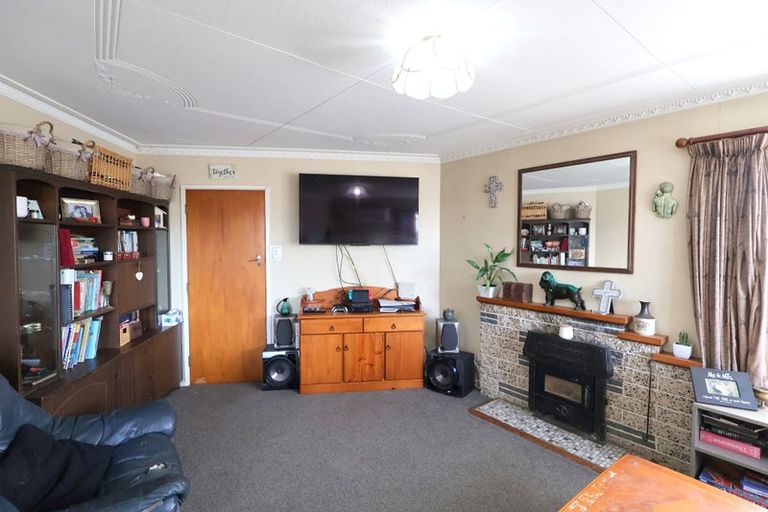 Photo of property in 2 Dundee Street, Strathern, Invercargill, 9812