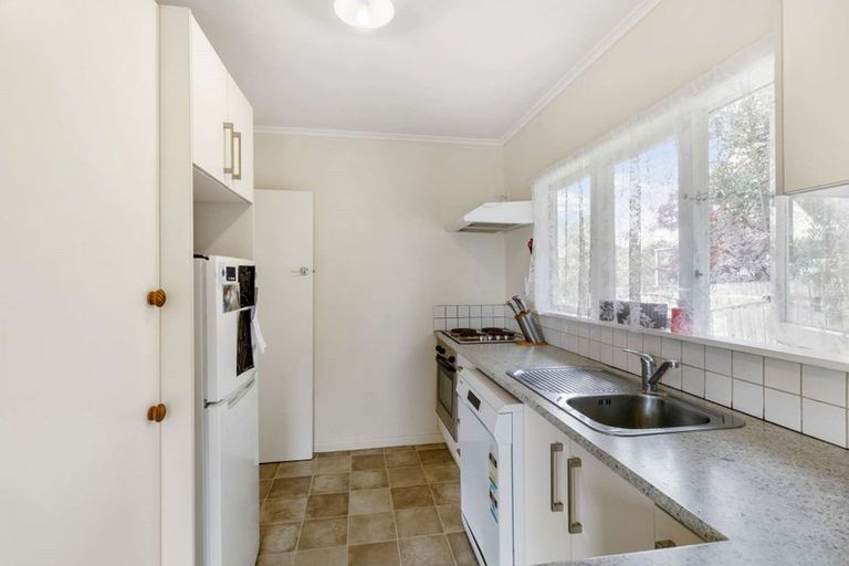 Photo of property in 3b Gazelle Avenue, Beach Haven, Auckland, 0626