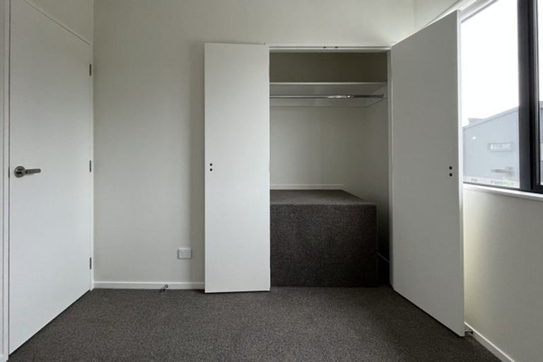 Photo of property in 7/476 West Coast Road, Glen Eden, Auckland, 0602