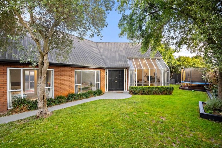 Photo of property in 1/28b Poulton Avenue, Richmond, Christchurch, 8013