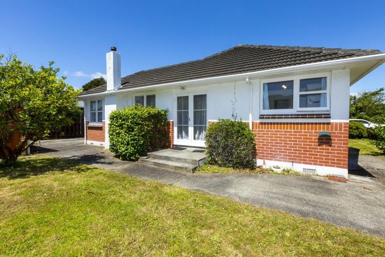 Photo of property in 61 Kashmir Avenue, Clouston Park, Upper Hutt, 5018
