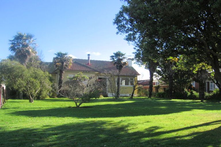 Photo of property in 11 Collingwood Street, Waterloo, Lower Hutt, 5011