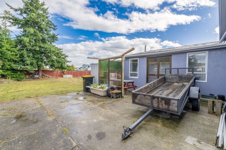 Photo of property in 16 Irving Street, Gore, 9710