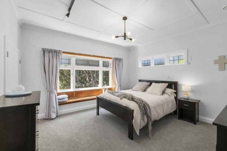 Photo of property in 14 The Drive, Tawa, Wellington, 5028