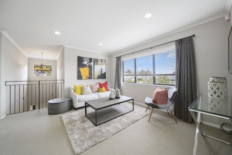 Photo of property in 5 Wawatai Drive, Karaka, Papakura, 2113