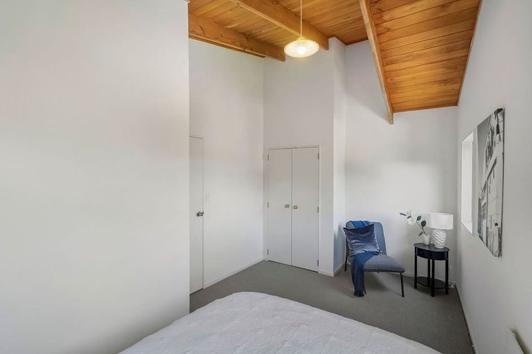Photo of property in 1/55 James Evans Drive, Northcote, Auckland, 0627