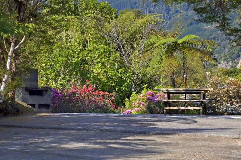 Photo of property in 30 Hope Drive, Okiwi Bay, 7193