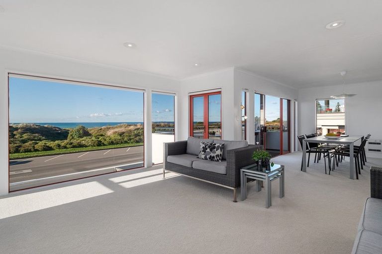 Photo of property in 126a Marine Parade, Mount Maunganui, 3116