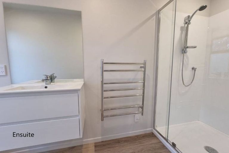 Photo of property in 2/338 Oxford Terrace, Avalon, Lower Hutt, 5011