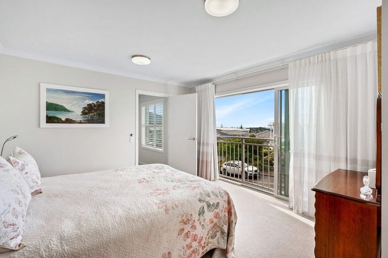 Photo of property in 61 Panorama Heights, Orewa, 0931