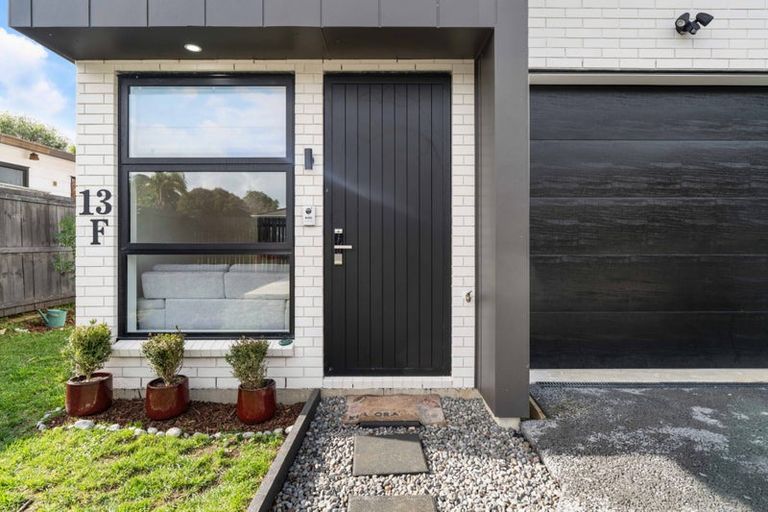 Photo of property in 13f Purata Place, Mangere Bridge, Auckland, 2022