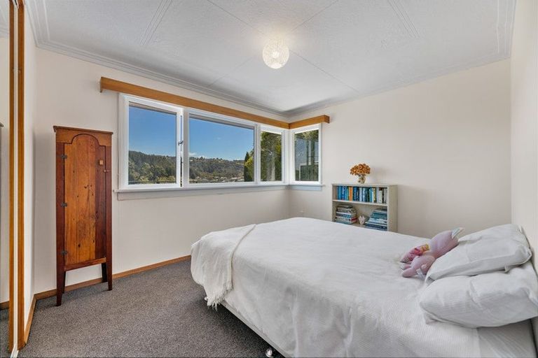 Photo of property in 74 Hocken Street, Kenmure, Dunedin, 9011