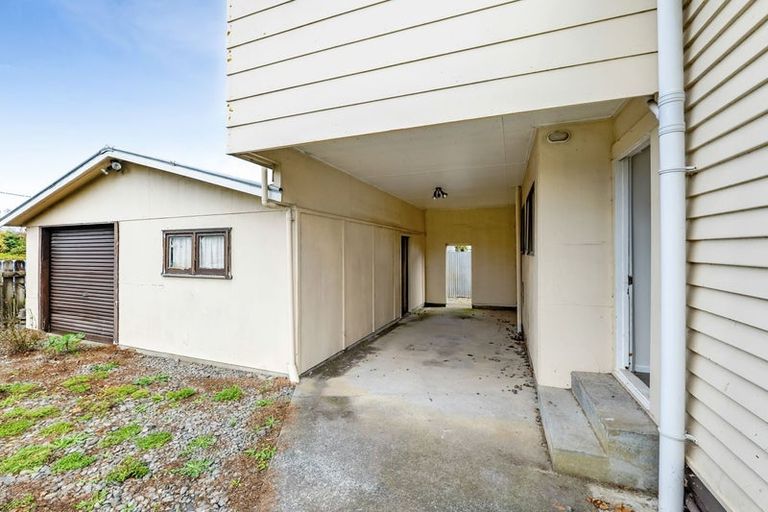 Photo of property in 117 Weraroa Road, Waverley, 4510