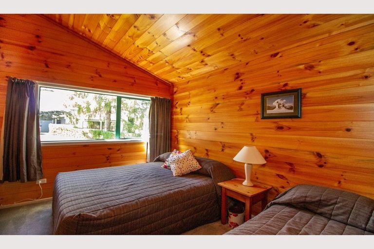 Photo of property in 2 Tussock Way, Ohakune, 4625