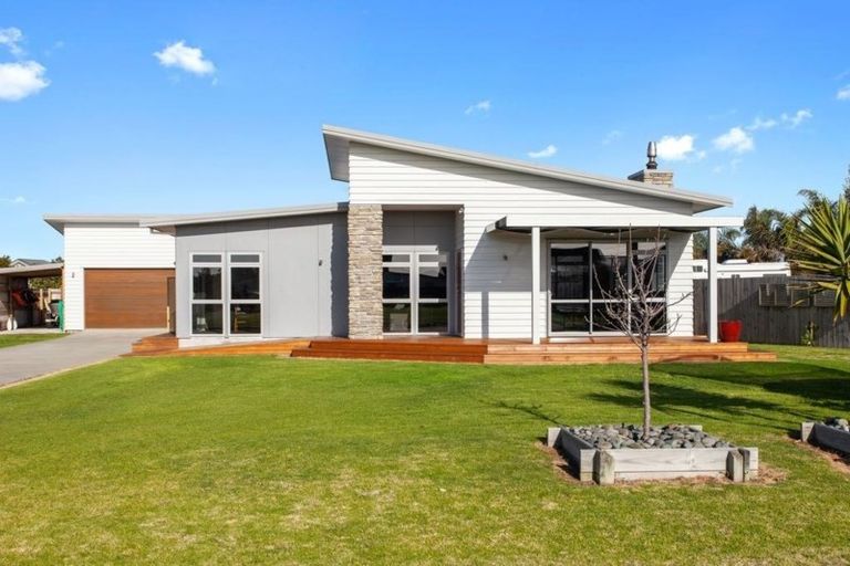 Photo of property in 4 Motutere Place, Ohope, 3121