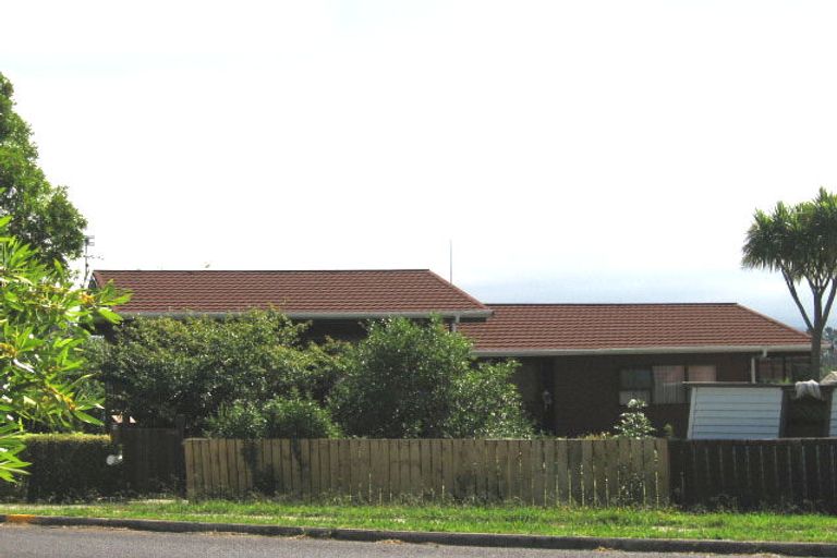 Photo of property in 25 Mitchell Street, Blockhouse Bay, Auckland, 0600