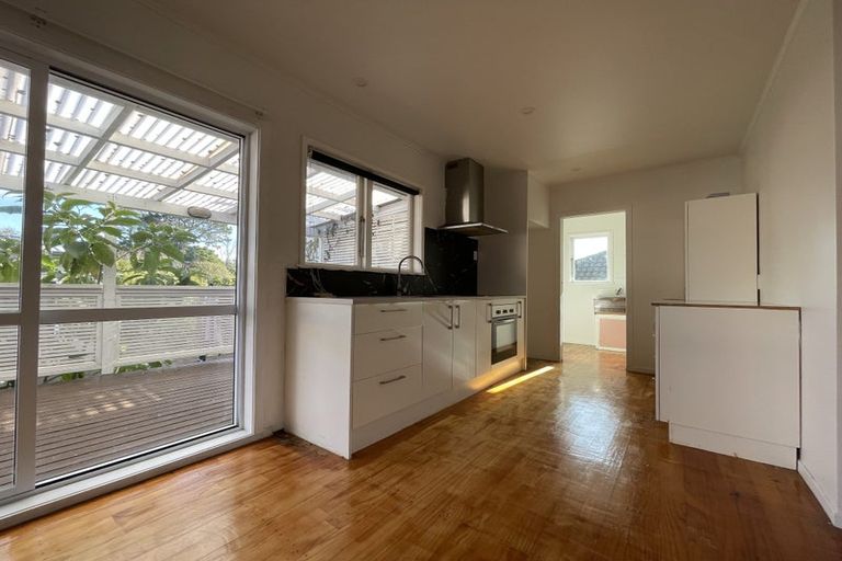 Photo of property in 108 Tirimoana Road, Te Atatu South, Auckland, 0602