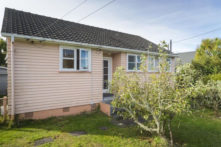 Photo of property in 46 Morris Street, Marton, 4710