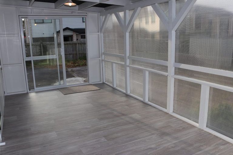 Photo of property in 9 Gibbs Road, Manurewa, Auckland, 2102