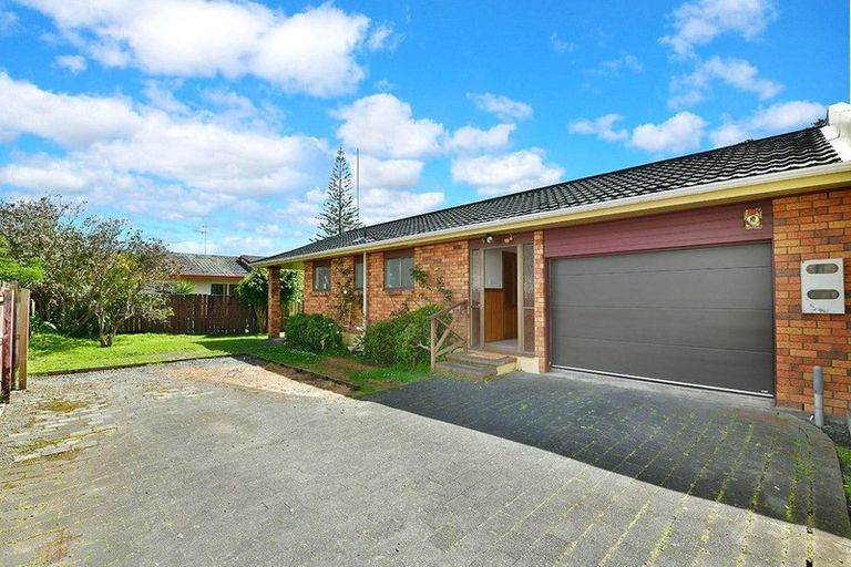 Photo of property in 2/428 Hibiscus Coast Highway, Orewa, 0931