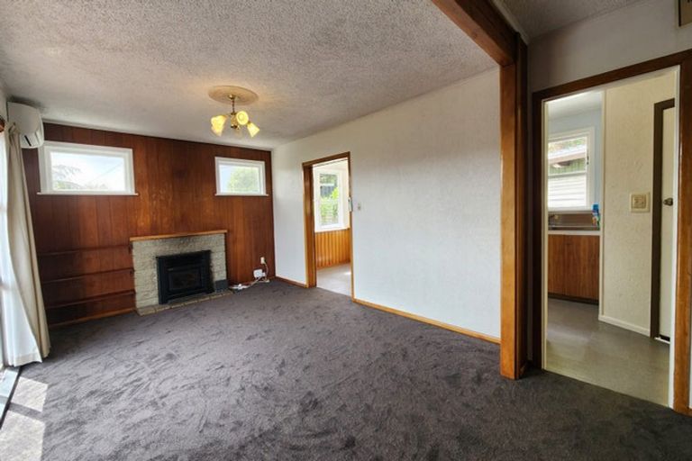 Photo of property in 28 Huntingdon Street, Northland, Wellington, 6012