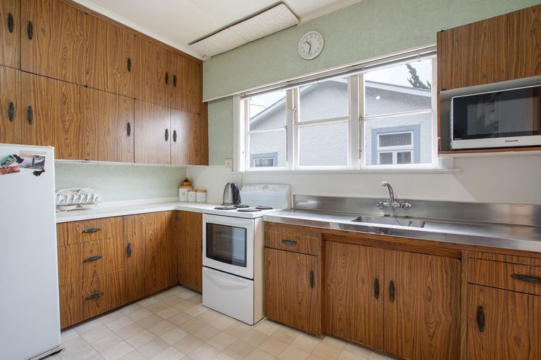 Photo of property in 112 Shamrock Street, Takaro, Palmerston North, 4412