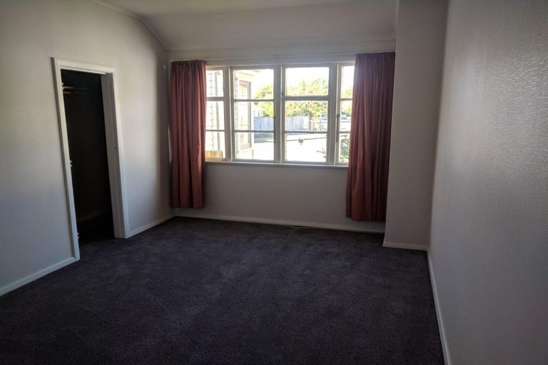 Photo of property in 16 Rangiora Avenue, Roslyn, Palmerston North, 4414