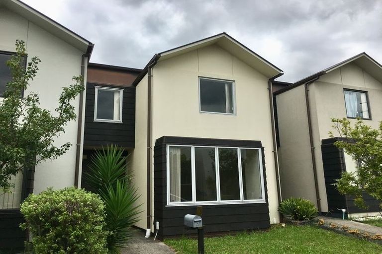 Photo of property in 17 Kirikiri Lane, East Tamaki, Auckland, 2013
