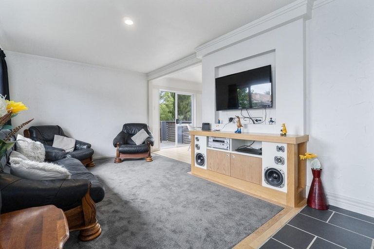 Photo of property in 1/227 Waitemata Drive, Ranui, Auckland, 0612