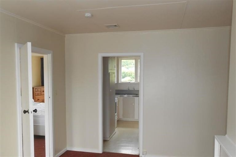 Photo of property in 8 Turkington Street, Tawa, Wellington, 5028