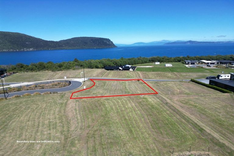 Photo of property in 4 Broadleaf Way, Kinloch, 3377