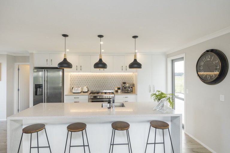 Photo of property in 23 Managhs Road, Halcombe, Feilding, 4775