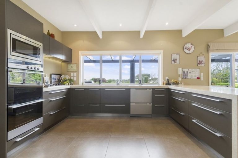 Photo of property in 80 Bryant Road, Karaka, Papakura, 2580