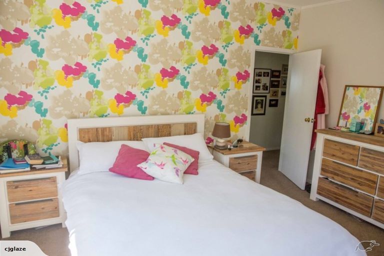 Photo of property in 33 Scott Road, Stanmore Bay, Whangaparaoa, 0932