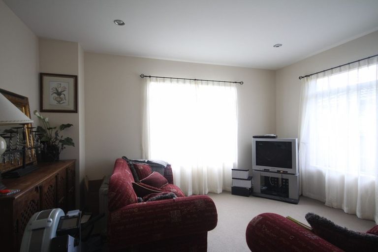 Photo of property in 7 Kunzea Place, Greenhithe, Auckland, 0632