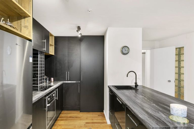 Photo of property in Bond Store Apartments, 8m Egmont Street, Te Aro, Wellington, 6011