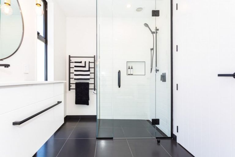 Photo of property in 37 Roys Street, Marshland, Christchurch, 8083