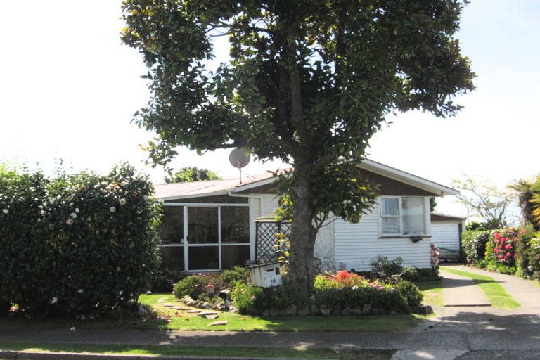 Photo of property in 16 Compton Street, Fenton Park, Rotorua, 3010