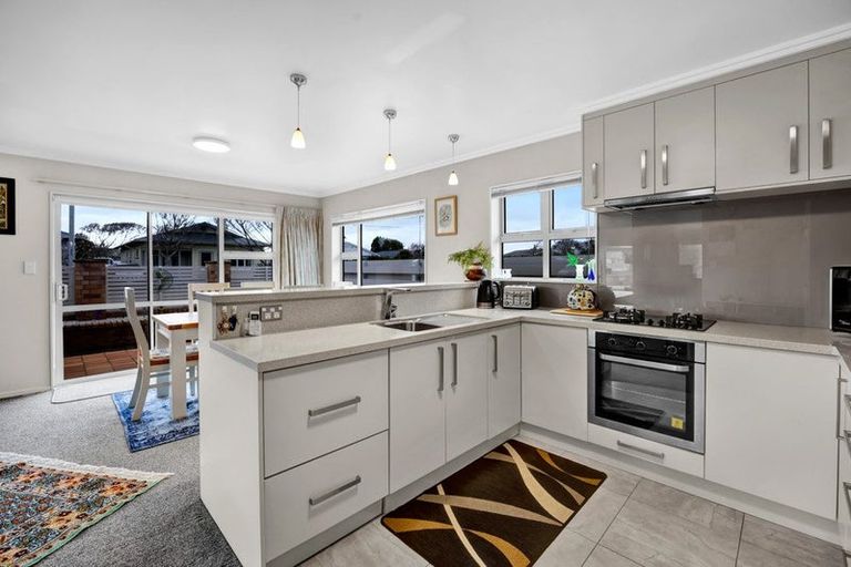 Photo of property in 11 Grey Street, Hawera, 4610