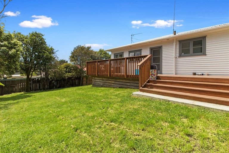 Photo of property in 6 Woodside Road, Massey, Auckland, 0614