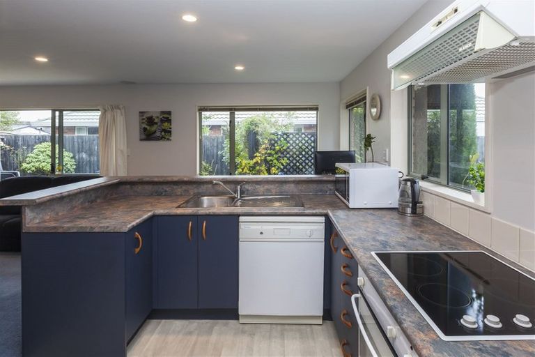 Photo of property in 2/7 Worthy Street, Ilam, Christchurch, 8041