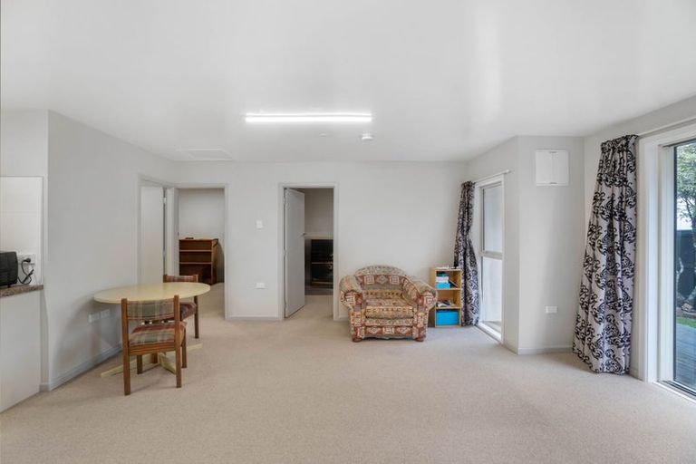 Photo of property in 112a Totara Street, Riccarton, Christchurch, 8041