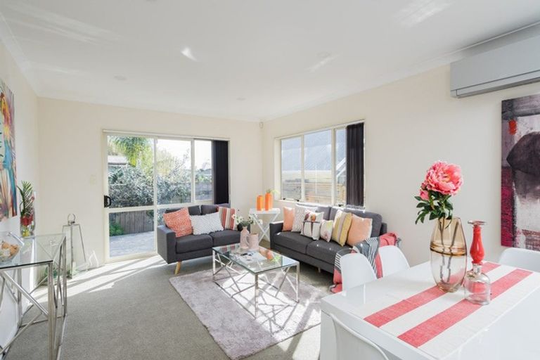 Photo of property in 10a Spring Street, Papatoetoe, Auckland, 2025