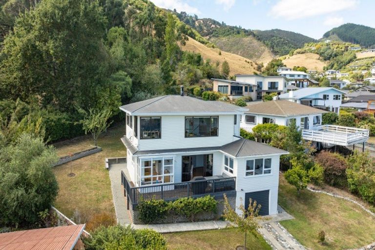 Photo of property in 682 Atawhai Crescent, Atawhai, Nelson, 7010