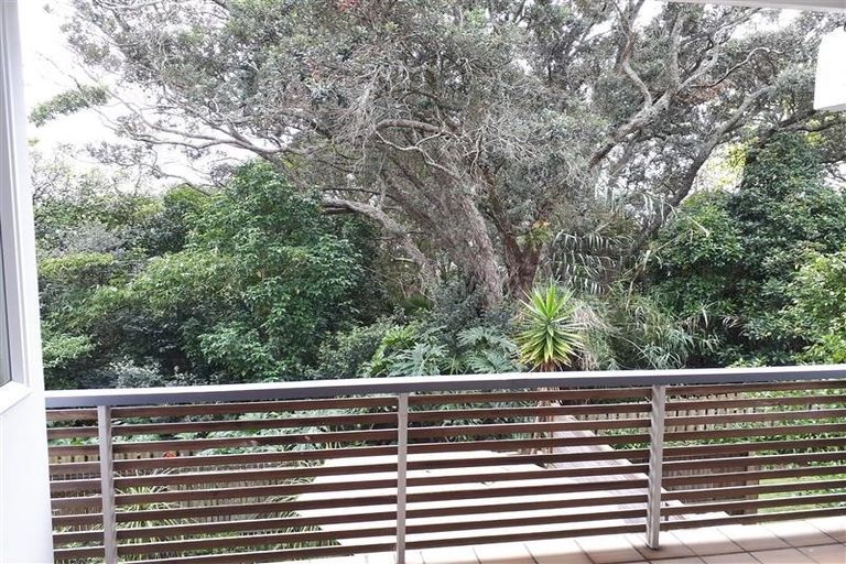 Photo of property in 17/67 Princes Street, Northcote Point, Auckland, 0627