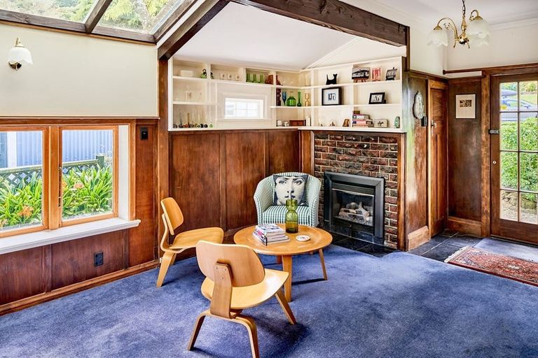 Photo of property in 25 Mahoe Street, Eastbourne, Lower Hutt, 5013