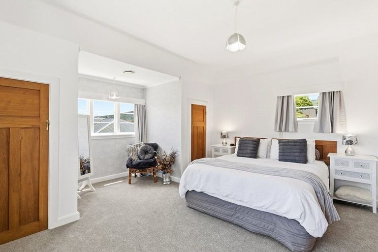 Photo of property in 17 Benares Street, Khandallah, Wellington, 6035